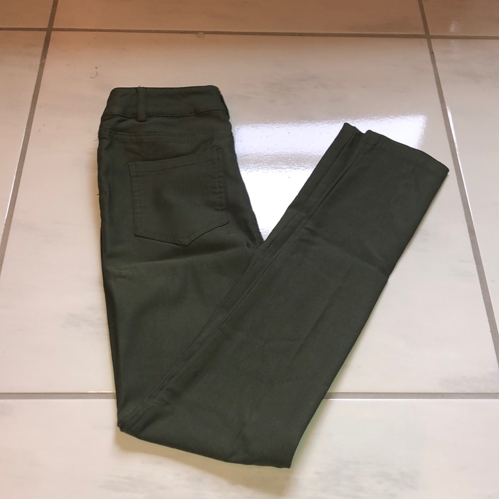 Imagēnation greens pants